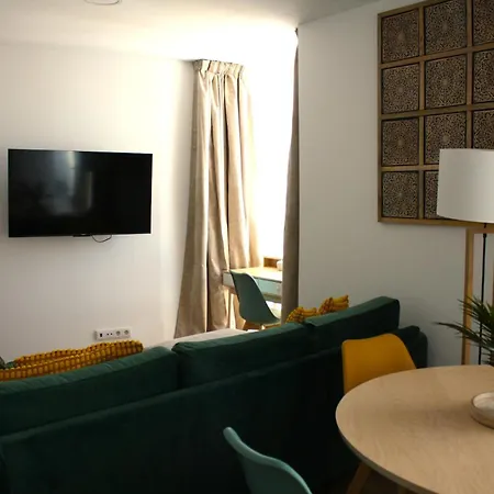 Madrid Urban Suites- Nuevo Apartahotel-7 Apartaments Boutique Full Equiped Exterior photo